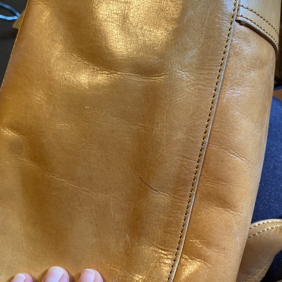 Kenneth Cole hand bag - Picture 7 of 8